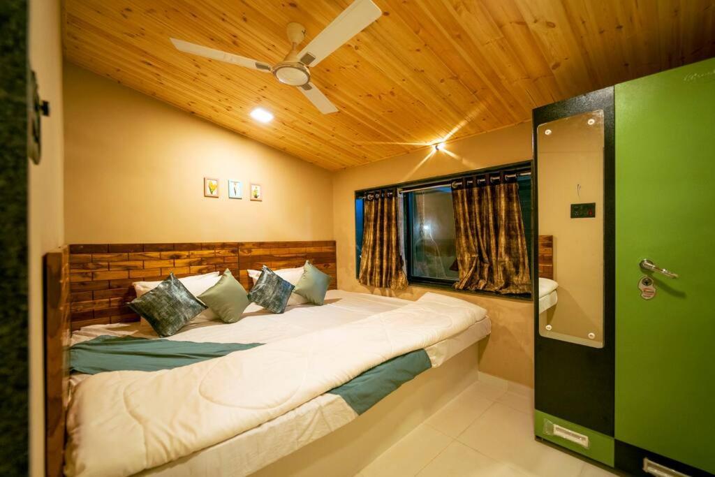 Spicy Mango Lakeside Abode - Luxurious Villa In Pawana Lonavala Esterno foto