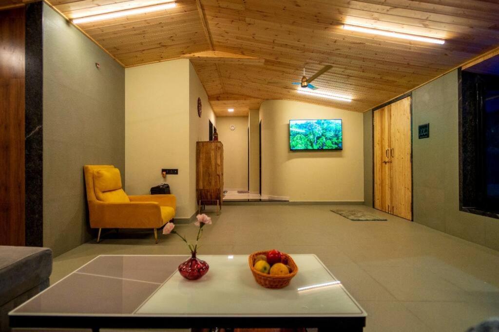 Spicy Mango Lakeside Abode - Luxurious Villa In Pawana Lonavala Esterno foto